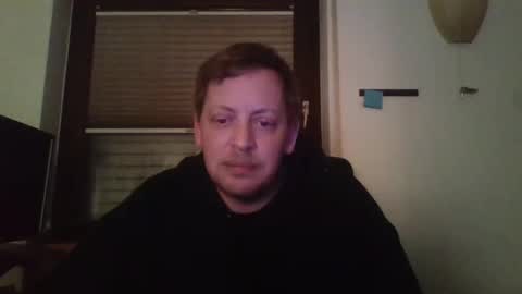 Snapshot of blonde32m chatting on 14, 2, 2025 blonde32m online show from 14, 2, 2025