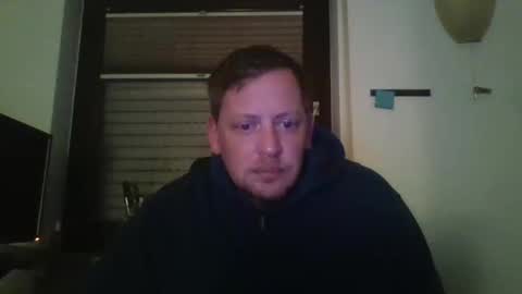 Snapshot of blonde32m chatting on 1, 10, 2025 blonde32m online show from 1, 10, 2025