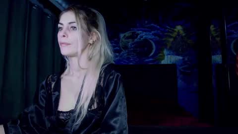 blonde4pasion online show from 8, 3, 2025