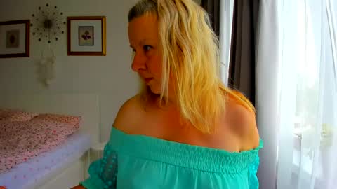 Nicole online show from 6, 7, 2026