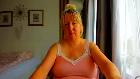 Nicole online show from 9, 7, 2026