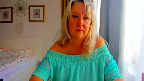 Nicole online show from 28, 7, 2026
