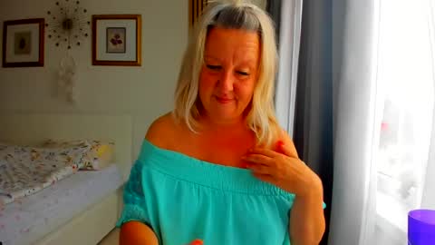 Nicole online show from 1, 8, 2026