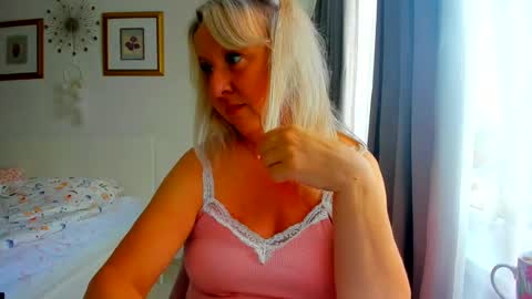 Nicole online show from 2, 8, 2026
