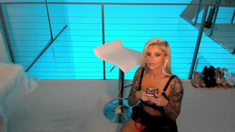 Snapshot of blonde_riderxxx chatting on 3, 1, 2025 Blonde Rider online show from 3, 1, 2025