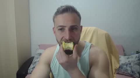 Snapshot of blondeagle chatting on 25, 3, 2026 Mr Blond online show from 25, 3, 2026