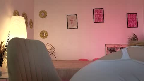 Mommy online show from 21, 6, 2026