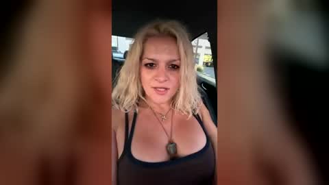 Snapshot of blondestuff4k chatting on 5, 8, 2026 blondestuff4k online show from 5, 8, 2026