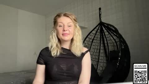 blondie_xoxoxo online show from 21, 4, 2026