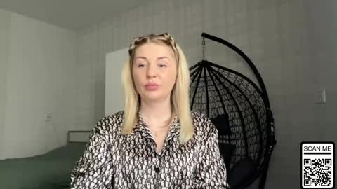 blondie_xoxoxo online show from 29, 4, 2026
