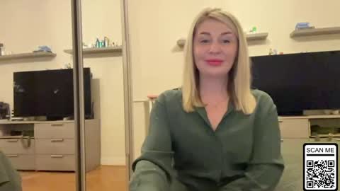 blondie_xoxoxo online show from 11, 5, 2026