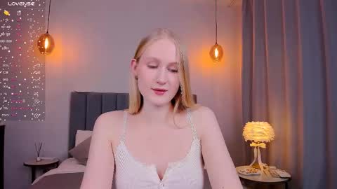 Mia online show from 9, 2, 2025