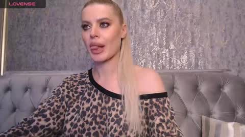 Snapshot of blondiestarxxx chatting on 19, 1, 2025 Helen online show from 19, 1, 2025