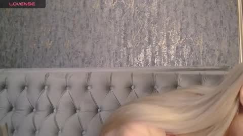 Snapshot of blondiestarxxx chatting on 16, 12, 2025 Helen online show from 16, 12, 2025
