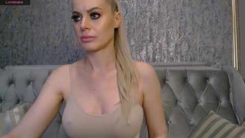 Snapshot of blondiestarxxx chatting on 21, 3, 2026 Helen online show from 21, 3, 2026