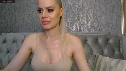 Snapshot of blondiestarxxx chatting on 30, 3, 2026 Helen online show from 30, 3, 2026