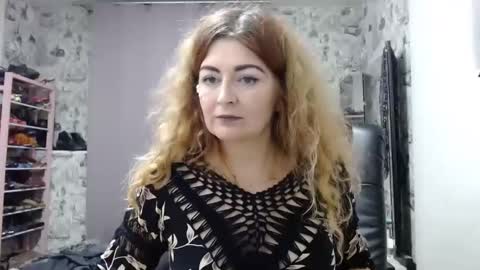 BlondMILfs online show from 10, 1, 2025