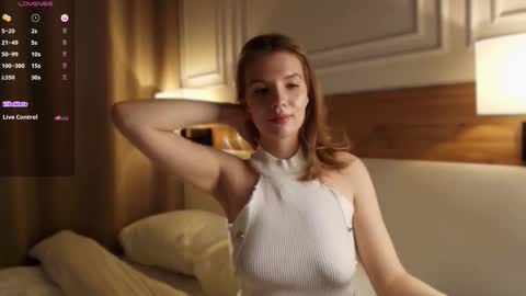 Snapshot of blondoll chatting on 8, 3, 2026 blondoll online show from 8, 3, 2026