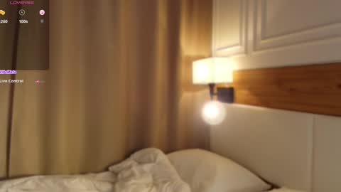 blondoll online show from 27, 4, 2026