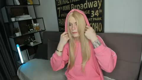 Snapshot of blondvibe chatting on 29, 5, 2026 Alik online show from 29, 5, 2026