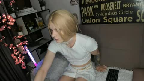 Snapshot of blondvibe chatting on 31, 5, 2026 Alik online show from 31, 5, 2026