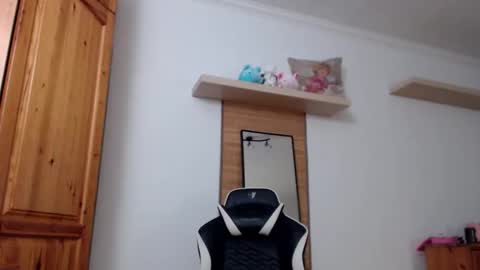 blondyelena online show from 25, 2, 2026