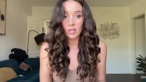 Snapshot of bloomyogi chatting on 7, 11, 2025 Emma Bloom online show from 7, 11, 2025