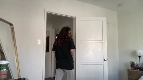 Snapshot of bloomyogi chatting on 8, 11, 2025 Emma Bloom online show from 8, 11, 2025