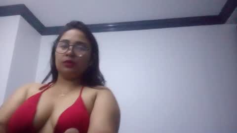 Snapshot of blossy92 chatting on 27, 7, 2026 Blossom online show from 27, 7, 2026
