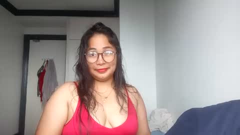 Snapshot of blossy92 chatting on 28, 7, 2026 Blossom online show from 28, 7, 2026
