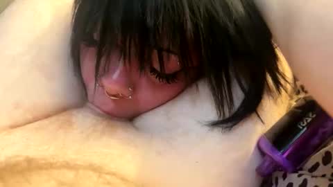 blowjob_bitch69 online show from 15, 5, 2026
