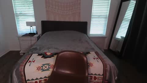 Sarah Zee online show from 24, 9, 2025