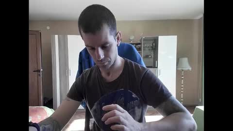 Runaway online show from 13, 2, 2025