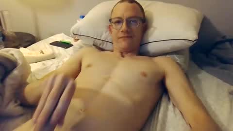 blue_eyes_888 online show from 22, 3, 2026