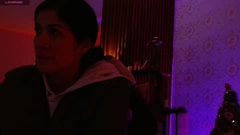 blue_tay1 online show from 4, 12, 2025