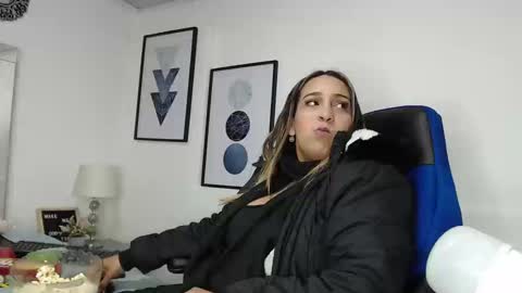 Snapshot of blue_water_cs chatting on 17, 9, 2025 blue_water_cs online show from 17, 9, 2025