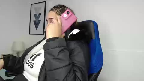 Snapshot of blue_water_cs chatting on 19, 9, 2025 blue_water_cs online show from 19, 9, 2025