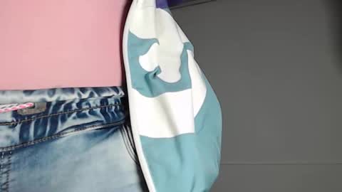 Snapshot of blue_water_cs chatting on 31, 10, 2025 blue_water_cs online show from 31, 10, 2025