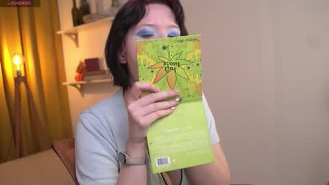 Snapshot of bluebeell chatting on 27, 11, 2025 bluebeell online show from 27, 11, 2025