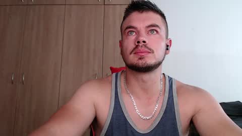 blueeyeboy0 online show from 12, 1, 2025