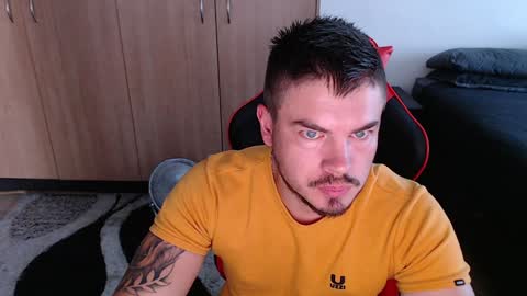 blueeyeboy0 online show from 22, 1, 2025