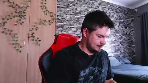 blueeyeboy0 online show from 4, 11, 2025