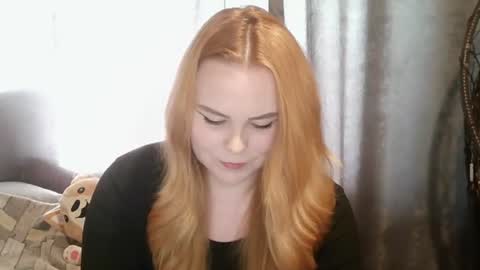 blushing_star online show from 6, 7, 2026