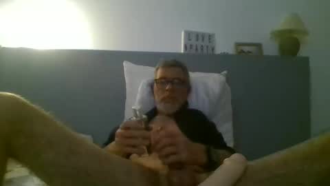 Snapshot of bobleymar33 chatting on 29, 10, 2025 bobleymar33 online show from 29, 10, 2025