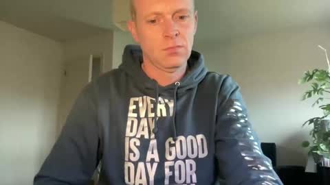 Snapshot of boegieboy76 chatting on 30, 12, 2024 ask me online show from 30, 12, 2024