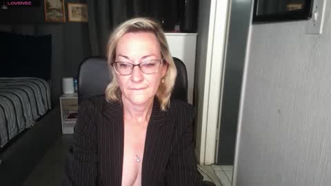 Ningifun couple online show from 28, 9, 2025