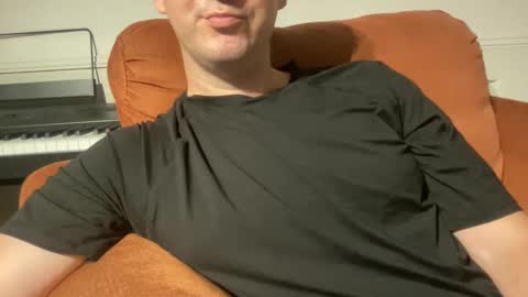 Snapshot of boludopeludo chatting on 8, 10, 2025 edilsonrd online show from 8, 10, 2025