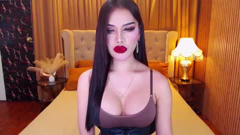 bombshellanita online show from 10, 10, 2025