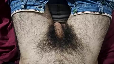 Im Bom - Tip if You Liked my Hairy Body - Private Show is Open - Read more about me in the bio below online show from 23, 4, 2026