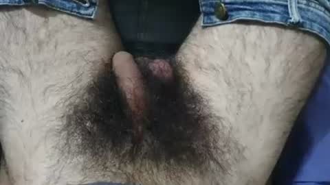 Im Bom - Tip if You Liked my Hairy Body - Private Show is Open - Read more about me in the bio below online show from 13, 6, 2026